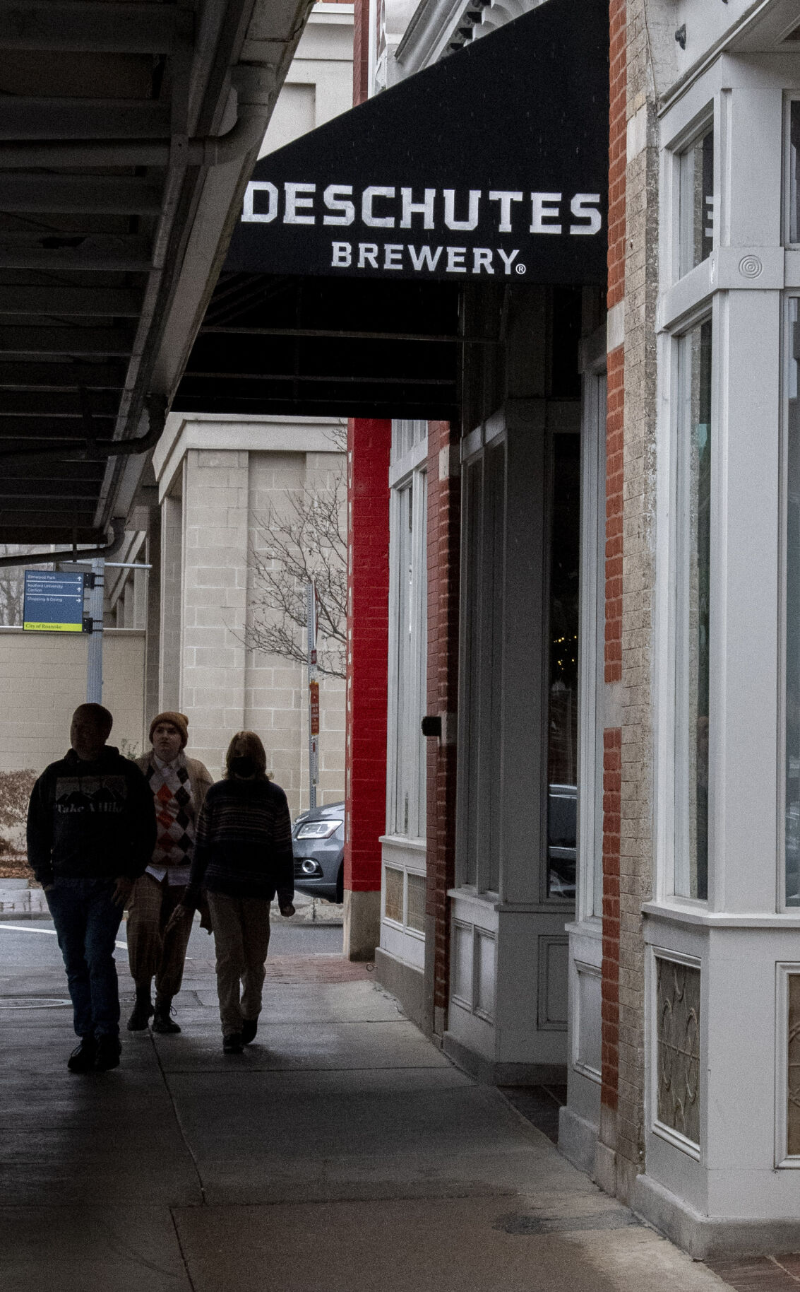 010122-roa-va-deschutes-p01
